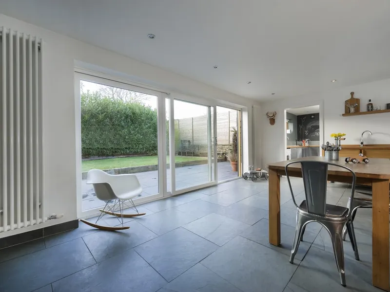 Sliding Windows — Gallery Stockwell